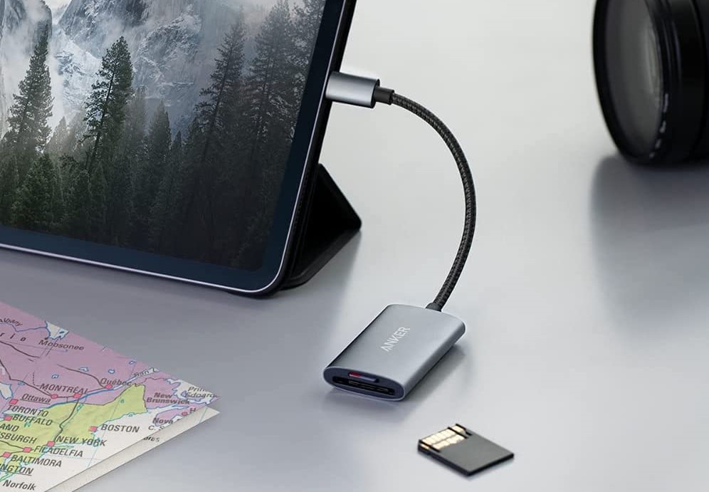 iPad Proで「Anker USB-C PowerExpand 2-in-1 SD 4.0 カードリーダー」を使用