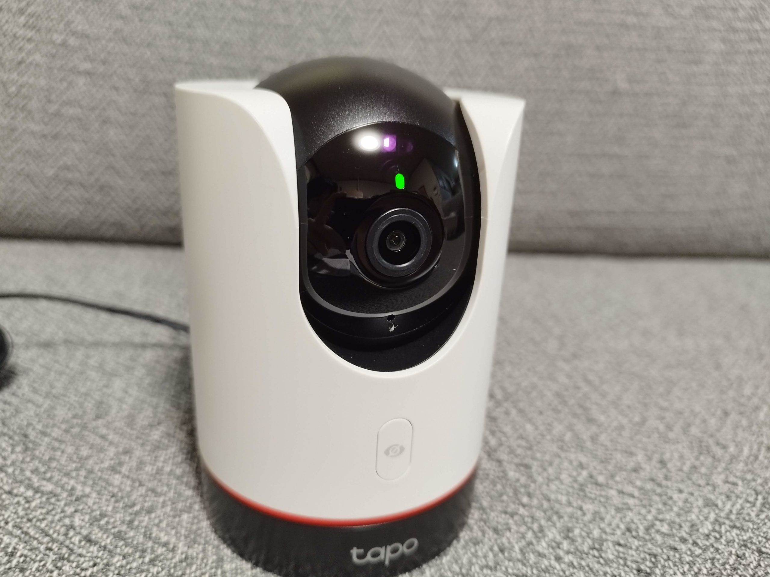スマートAIカメラ「Tapo C225」の本体デザイン